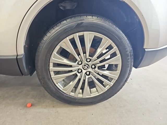 2021 Toyota Venza Base