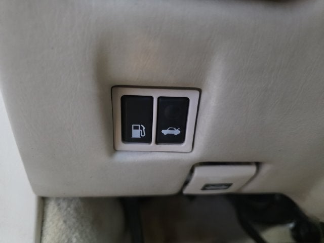 2004 Lexus SC 430