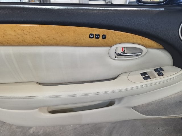 2004 Lexus SC 430