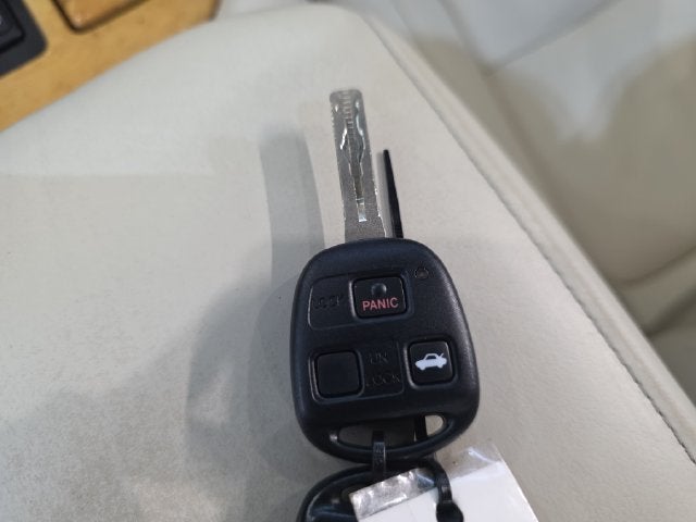 2004 Lexus SC 430