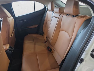 2022 Lexus UX 250h Base