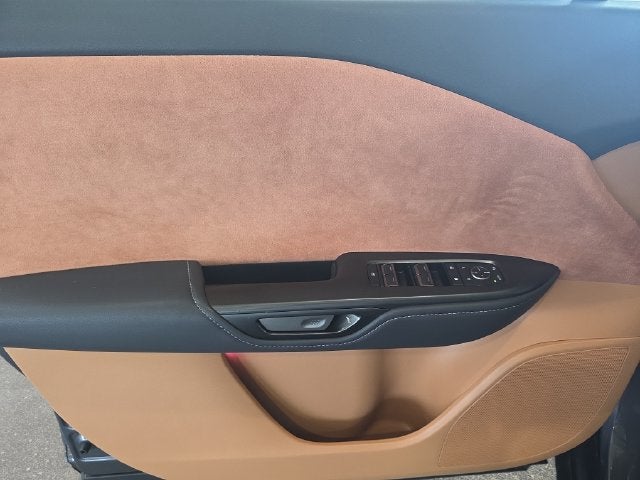 2023 Lexus RZ 450e Luxury