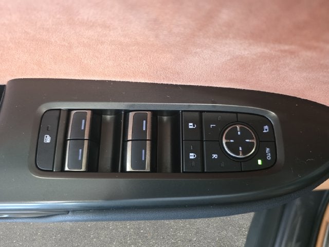 2023 Lexus RZ 450e Luxury
