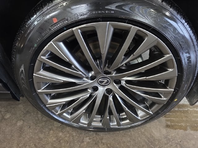 2023 Lexus RZ 450e Luxury