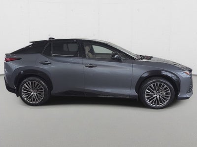 2023 Lexus RZ 450e Luxury