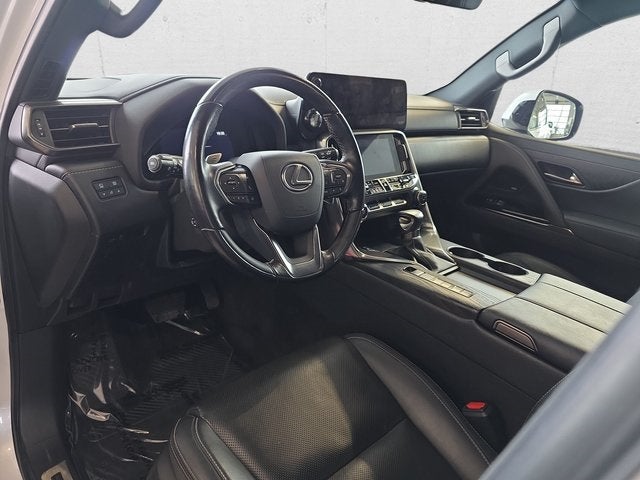 2022 Lexus LX 600 Luxury