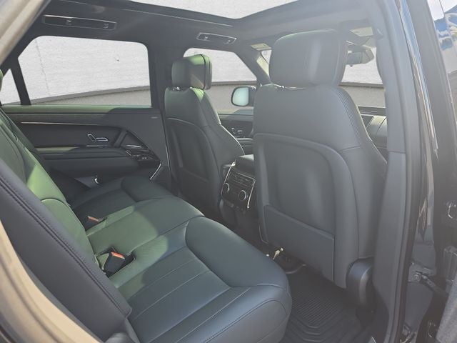 2025 Land Rover Range Rover Sport SE