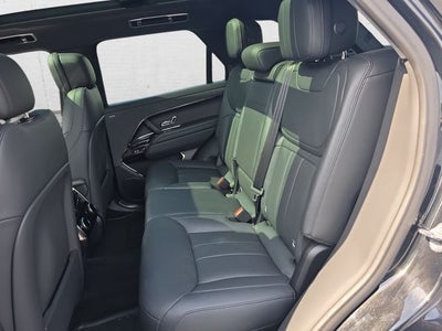 2025 Land Rover Range Rover Sport SE