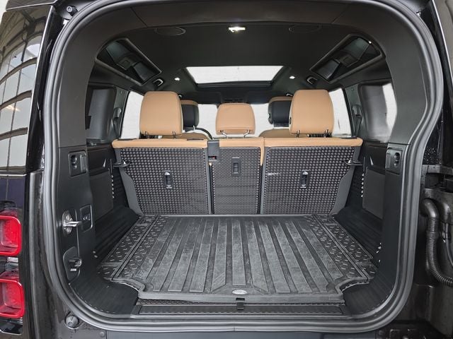 2025 Land Rover Defender 110 X-Dynamic SE