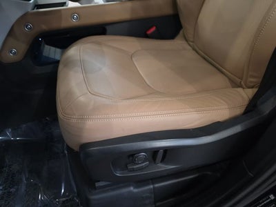 2025 Land Rover Defender 110 X-Dynamic SE