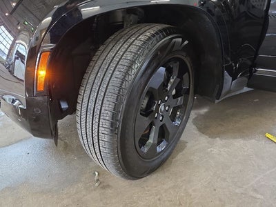 2025 Land Rover Defender 110 X-Dynamic SE