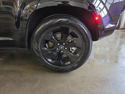 2025 Land Rover Defender 110 X-Dynamic SE