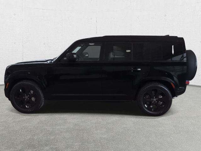 2025 Land Rover Defender 110 X-Dynamic SE