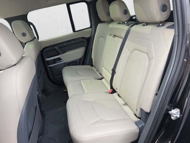 2024 Land Rover Defender 110 S