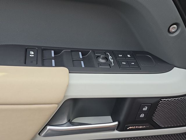 2024 Land Rover Defender 110 S