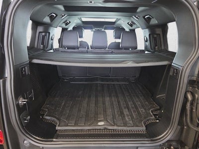 2024 Land Rover Defender 130 Outbound