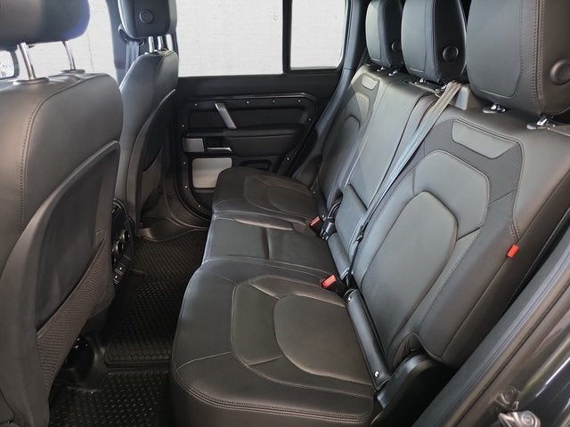 2024 Land Rover Defender 130 Outbound