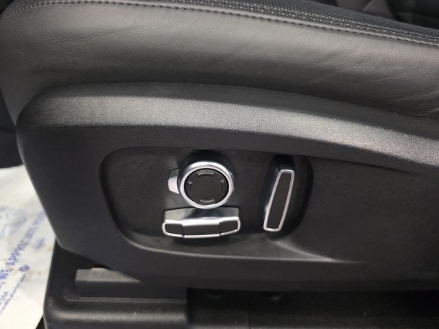 2024 Land Rover Defender 130 Outbound