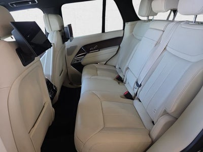 2025 Land Rover Range Rover SE