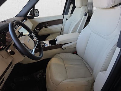 2025 Land Rover Range Rover SE
