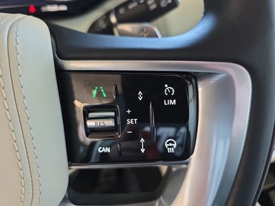 2025 Land Rover Range Rover SE