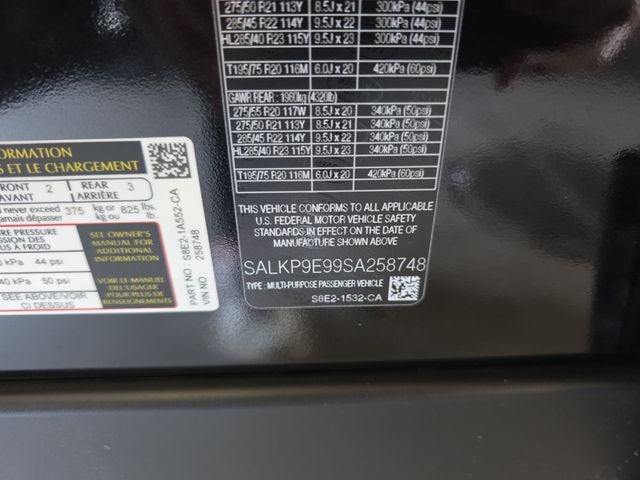 2025 Land Rover Range Rover SE