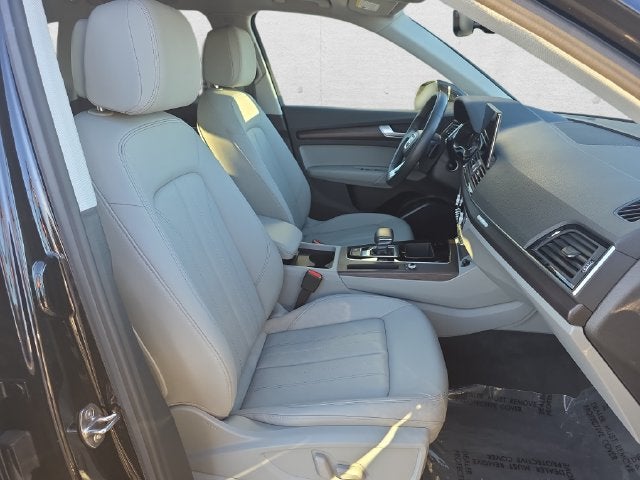2023 Audi Q5 45 S line Premium quattro