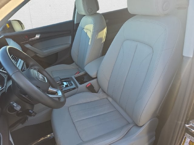 2023 Audi Q5 45 S line Premium quattro
