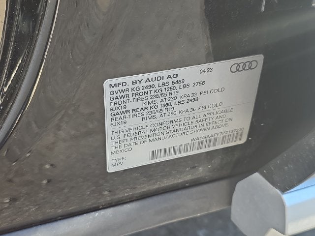 2023 Audi Q5 45 S line Premium quattro