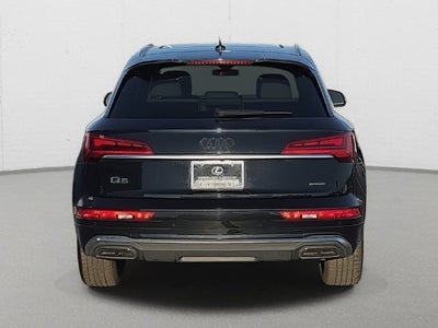 2023 Audi Q5 45 S line Premium quattro