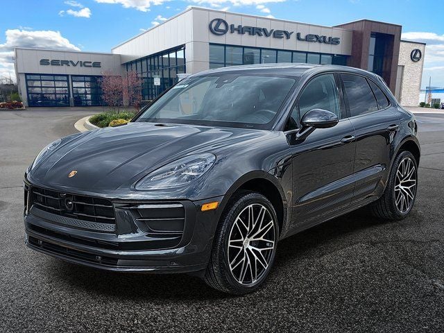 2024 Porsche Macan Base
