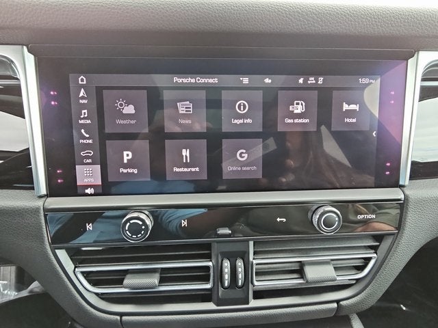 2024 Porsche Macan Base