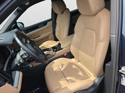 2024 Porsche Cayenne Base