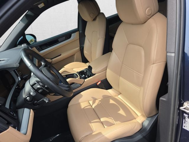 2024 Porsche Cayenne Base