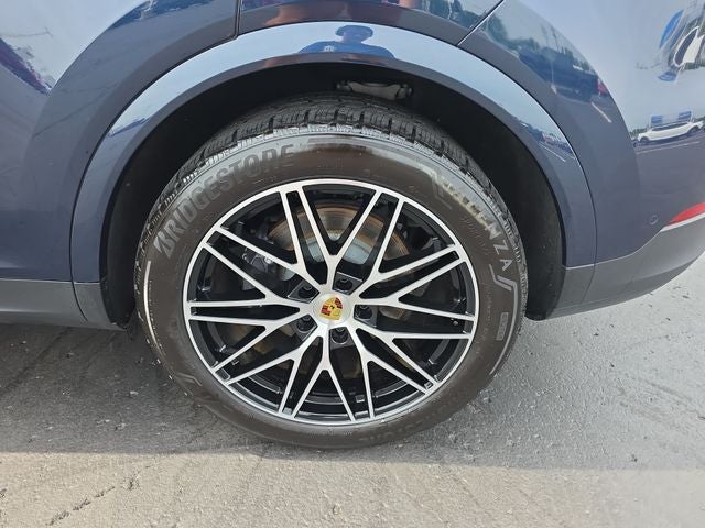 2024 Porsche Cayenne Base