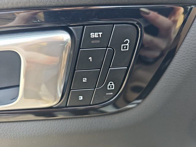 2023 Porsche Cayenne Base