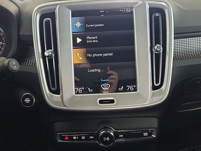 2022 Volvo XC40 R-Design