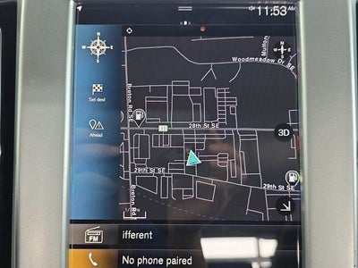 2022 Volvo XC40 R-Design