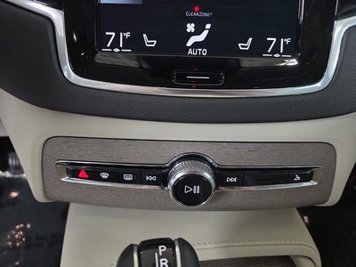 2022 Volvo XC90 T6 Inscription
