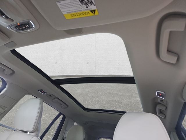 2022 Volvo XC90 T6 Inscription
