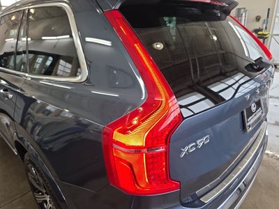 2022 Volvo XC90 T6 Inscription