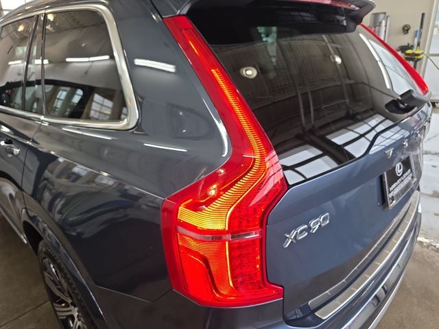 2022 Volvo XC90 T6 Inscription